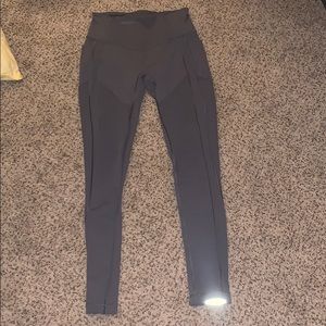 Lululemon yoga pants!! Size 8